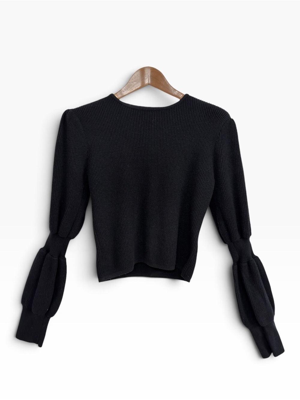 Olivaceous Black Ribbed Knit Cropped Sweater Puff Sleeve Women’s US Medium Chic